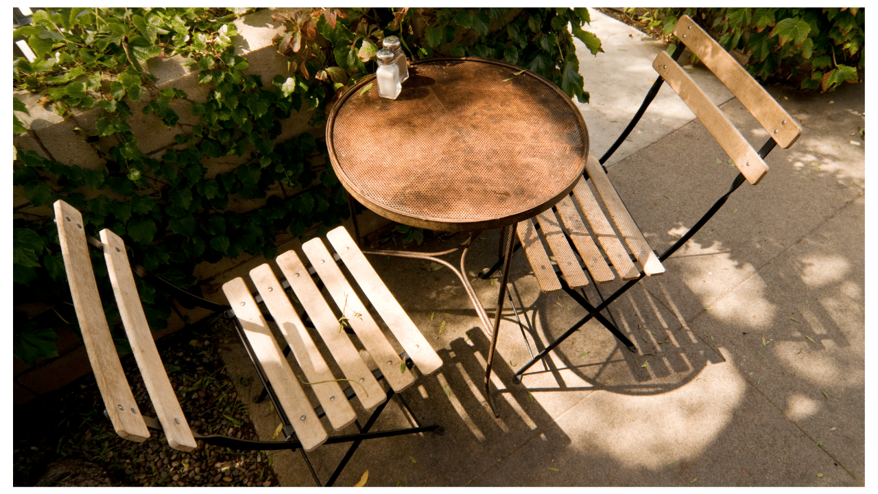 Wat is een bistro tuinset?