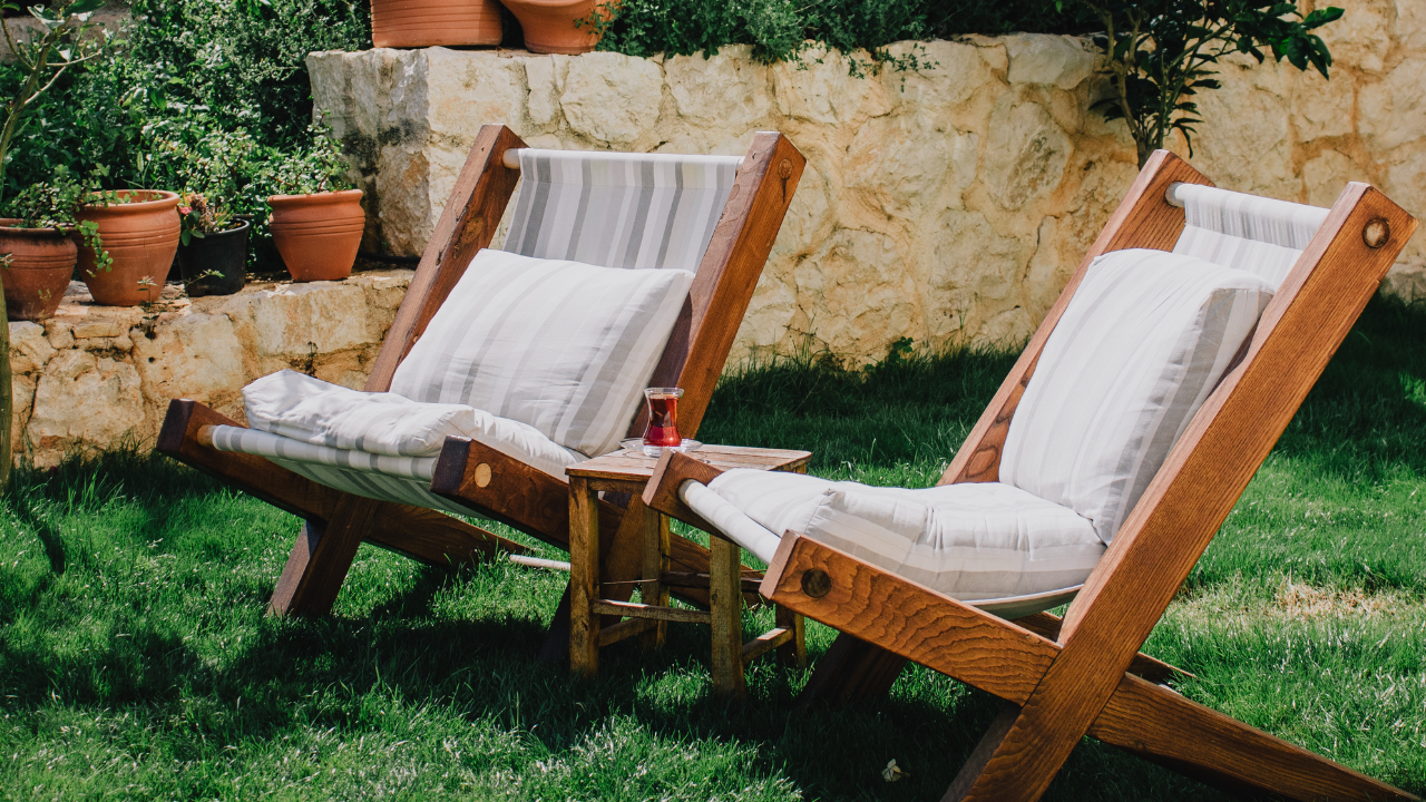 Wat is een goede verstelbare tuinstoel