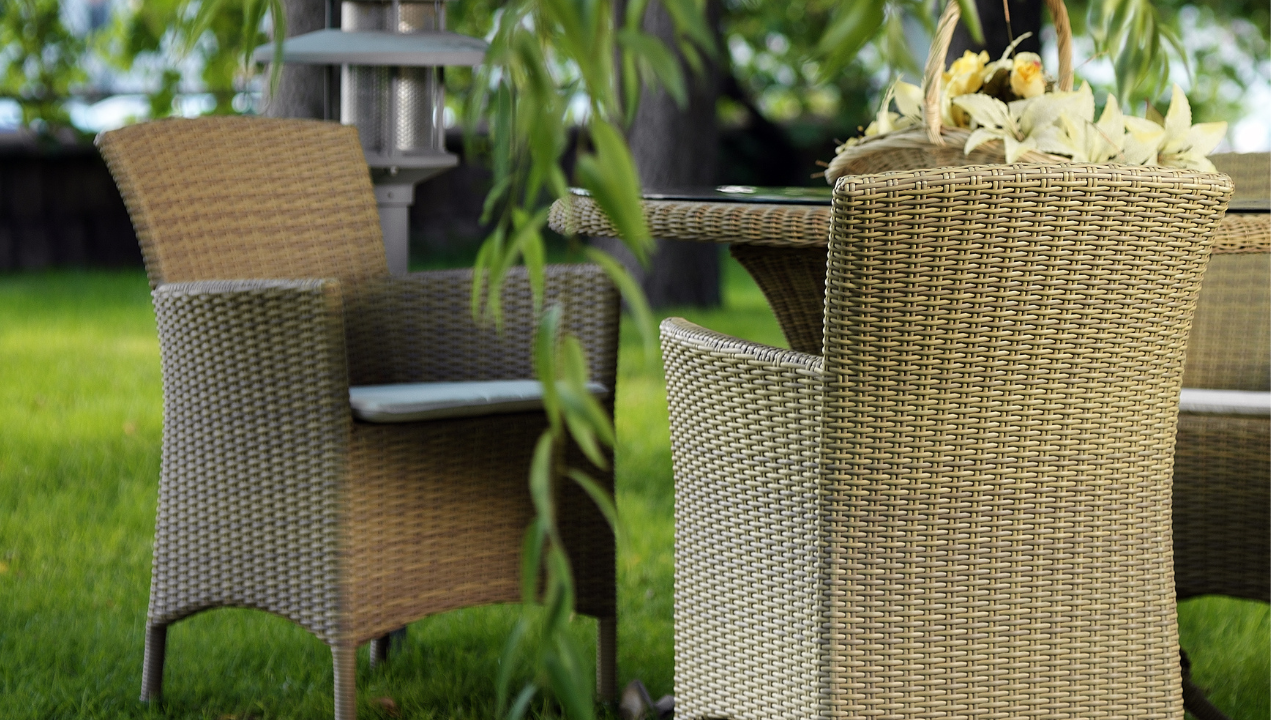 Hoe lang gaan tuinstoelen mee