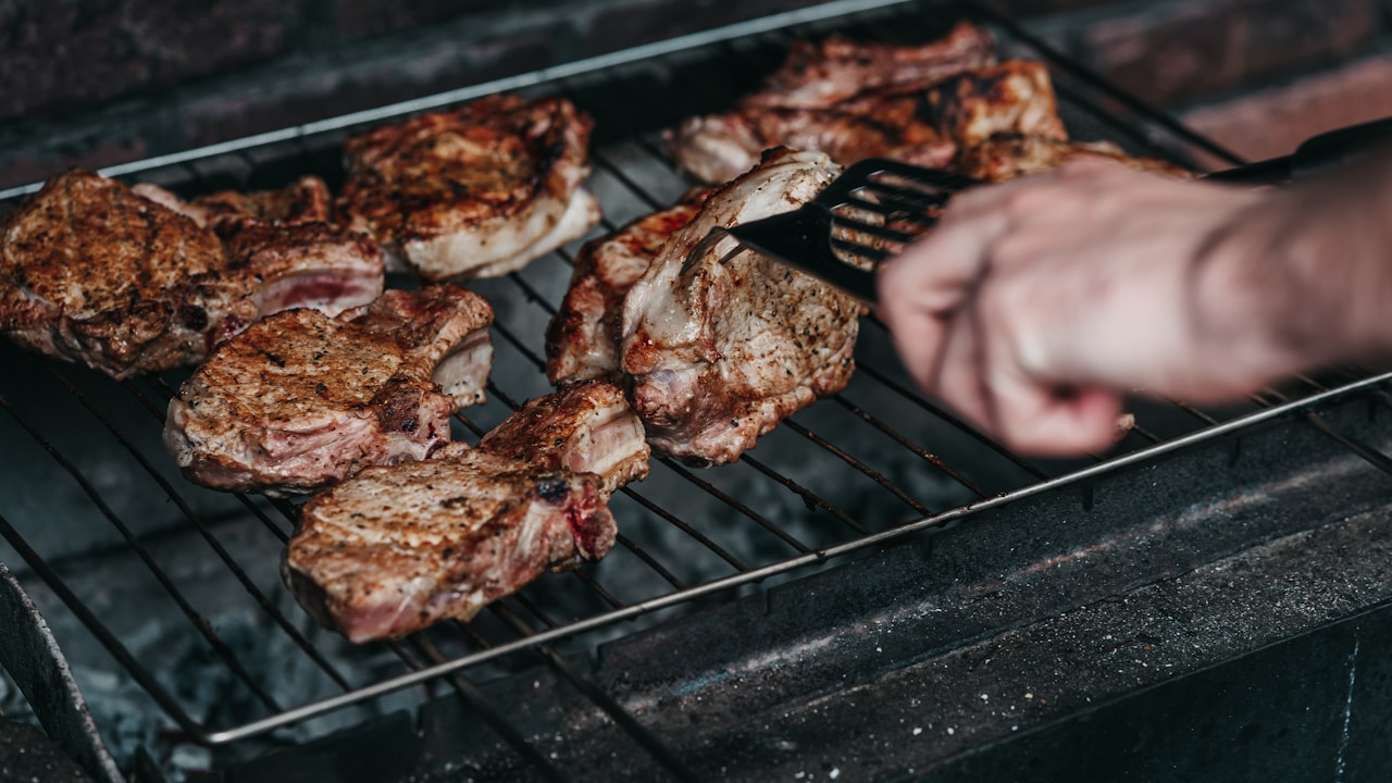 Hoe gebruik je een kamado barbecue? Complete gids voor beginners