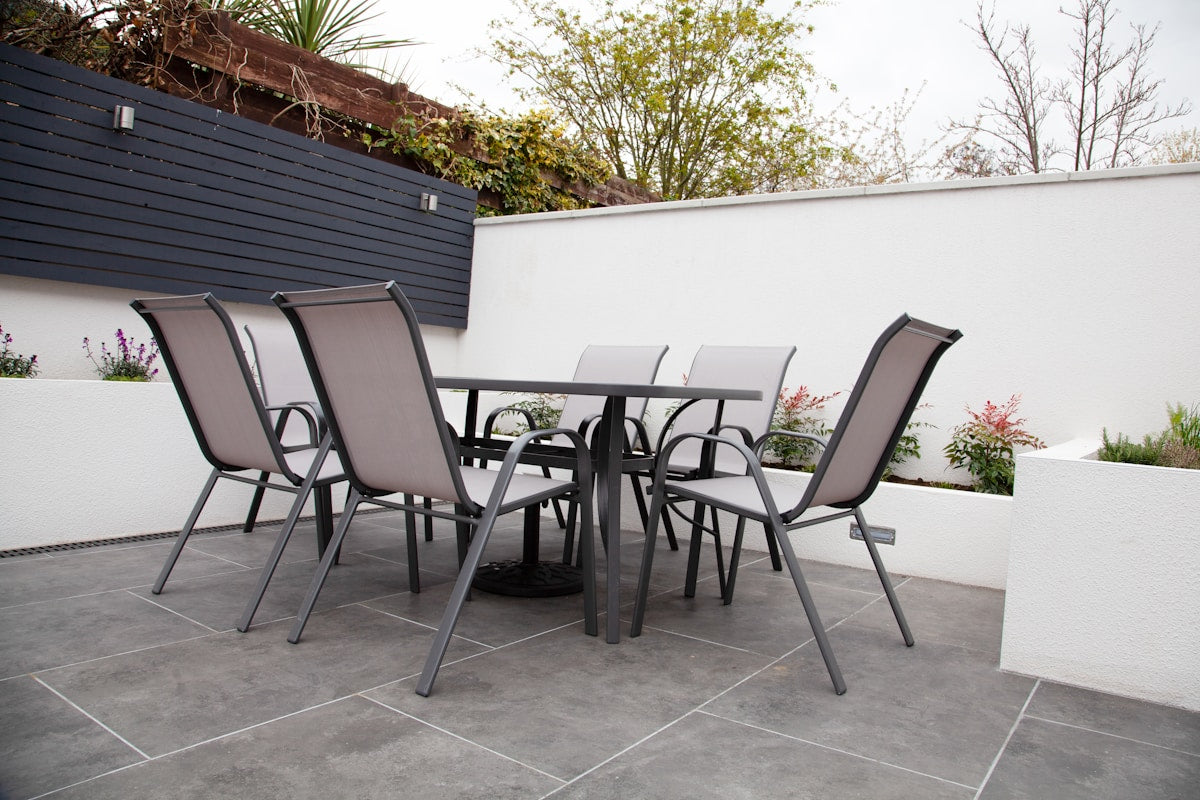 Wat is aluminium? Alles over aluminium tuinmeubelen